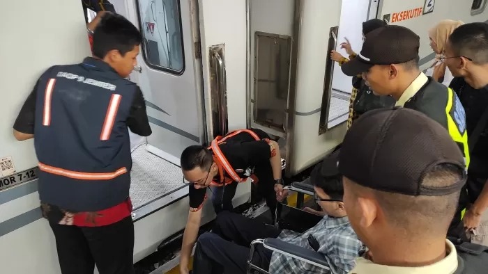 Kontribusi Railfans dalam Mengoptimalkan Layanan Kereta Api Selama Lebaran 2025
