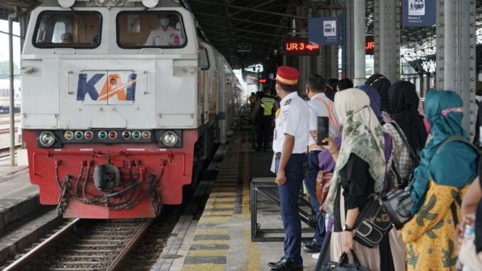 KAI Siapkan 9.000 Petugas Amankan Arus Mudik Lebaran 2025 Hingga 11 April