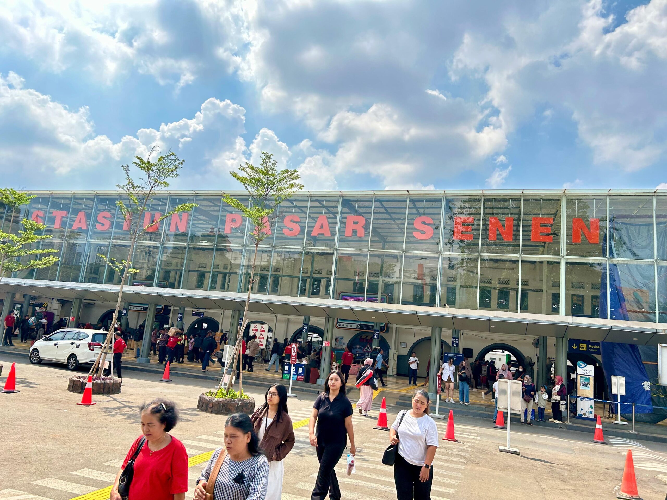 Stasiun Pasar Senen Mudahkan Perjalanan Pemudik dengan Akses Transportasi Lancar