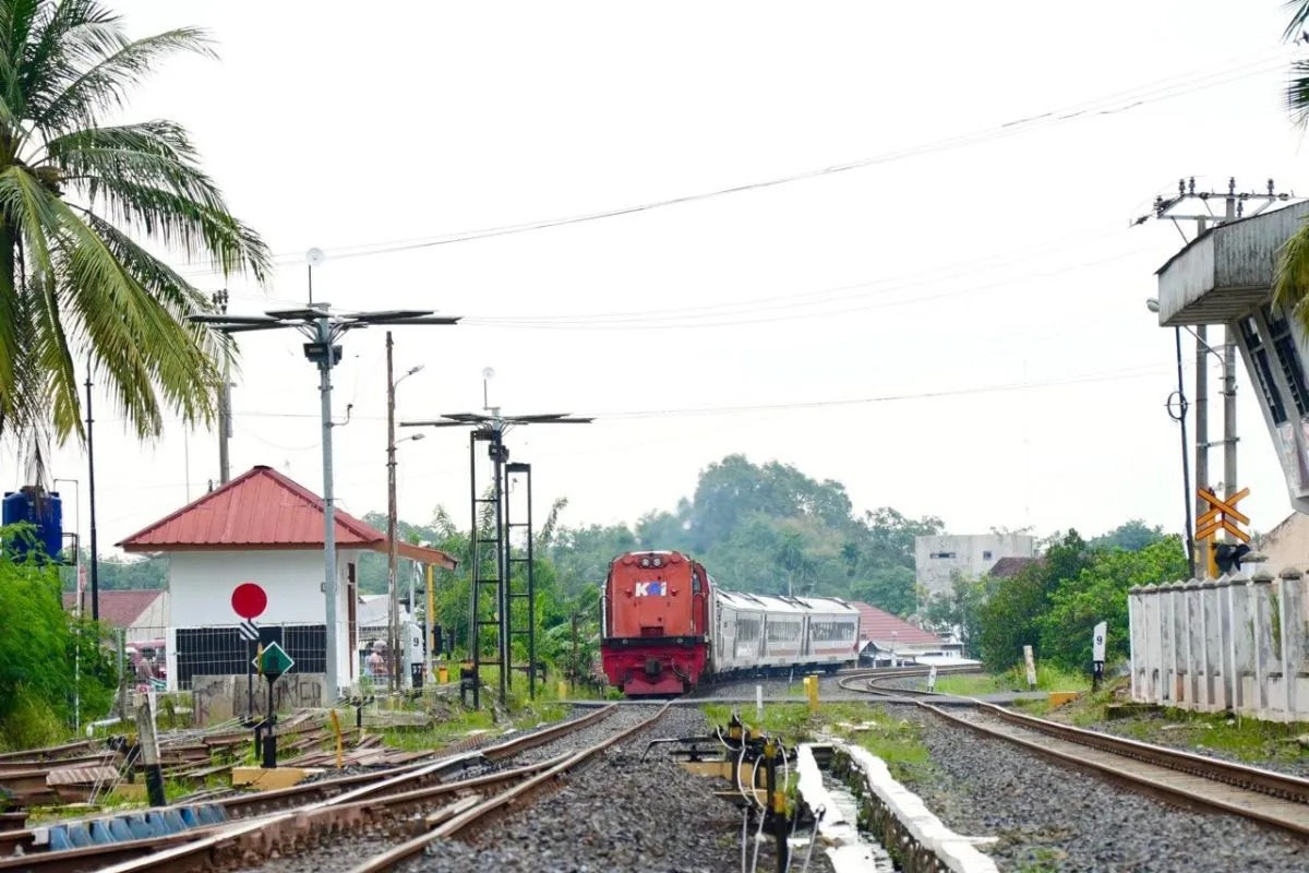 KAI Tanjungkarang Minta Masyarakat Lebih Waspada di Perlintasan Sebidang
