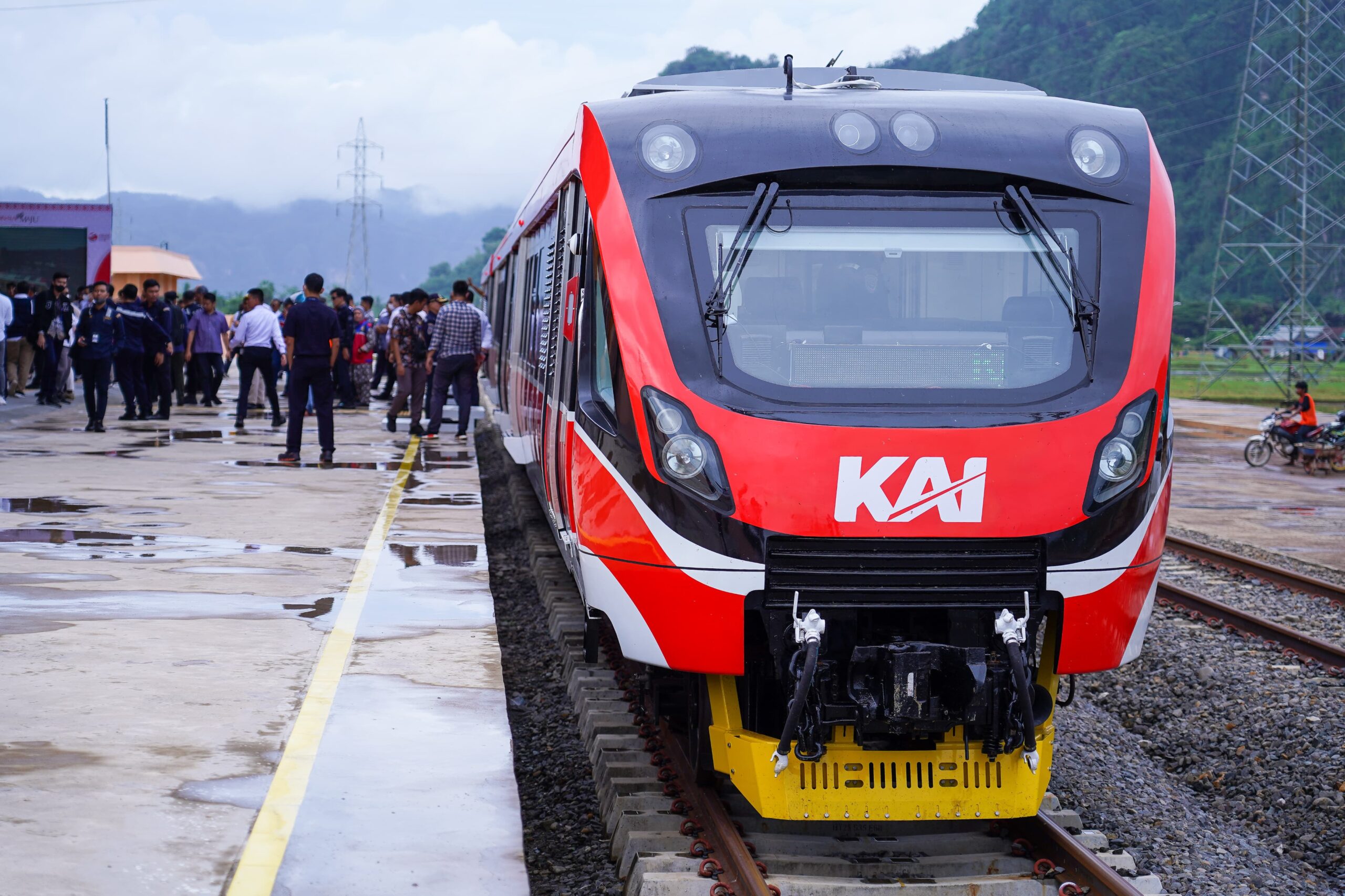 KA Makassar–Parepare Cetak Rekor Penumpang, Pariwisata Sulsel Makin Bergairah
