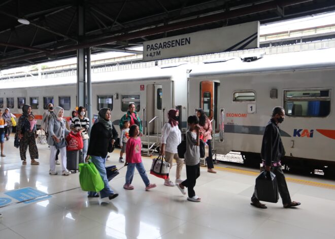 Arus Balik Waisak 2025: Kereta Api Mendominasi dengan Okupansi Tembus 104%